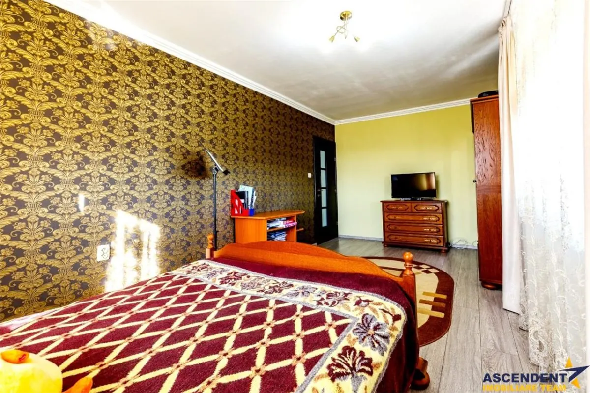 Vila luminoasa, curte individuala, priveliste panoramica spre munti, Harman, Brasov - foto 10