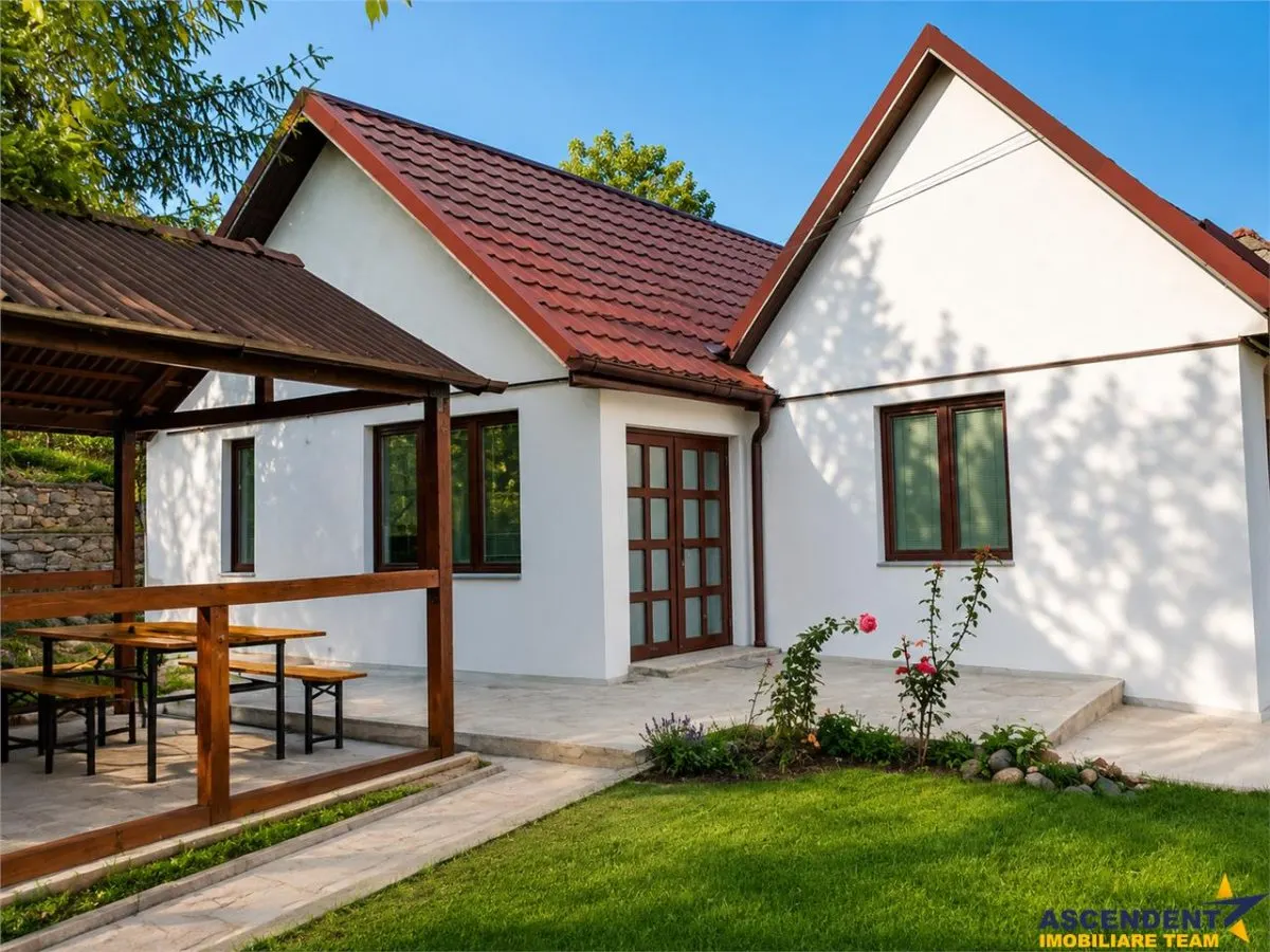 Proprietate deosebita, pe domeniu de 2.300 mp, panorama, Subpadure, Targu Mures:FILM&Tur 3D! - foto 1