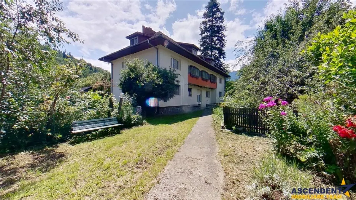 Refugiu montan cu farmec, 2 camere, garaj, boxa, rezidential/ vacanta/investitie, Busteni. - foto 19
