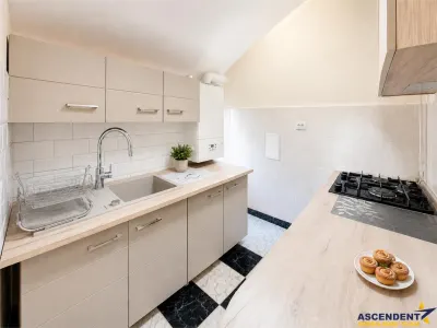 Refugiu montan cu farmec, 2 camere, garaj, boxa, rezidential/ vacanta/investitie, Busteni. - foto 6