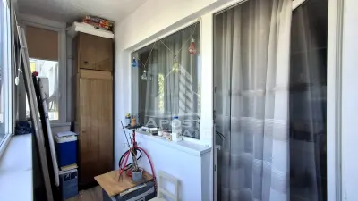Apartament cu 2 camere de vanzare in zona Micalaca - foto 6