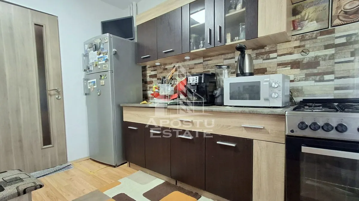 Apartament cu 2 camere de vanzare in zona Micalaca - foto 8