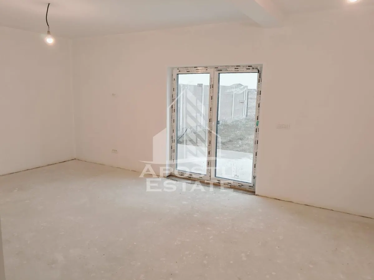 Duplex la cheie,despartit,4 camere Giarmata Mare - foto 2
