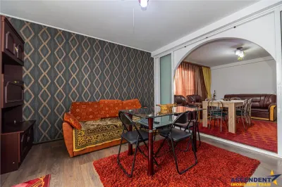 Apartament deosebit in zona Coresi, terasa mare, parcare, boxa, Tractorul, Brasov - foto 2