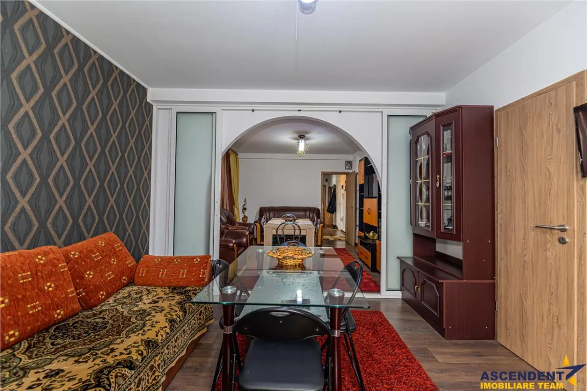 Apartament deosebit in zona Coresi, terasa mare, parcare, boxa, Tractorul, Brasov - foto 7