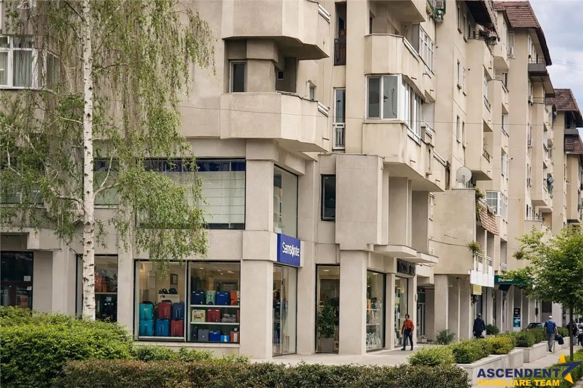 Spatiul Comercial, compartimentabil si in 3 unitati, cu acces separat, Central, Campina - foto 7