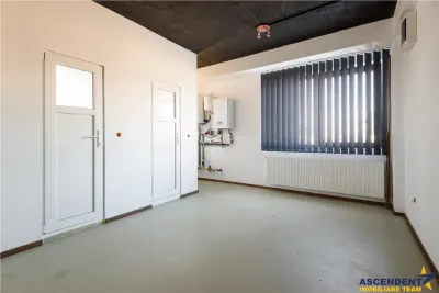 Hala moderna +3.000mp curte, conditii optime, exterior Brasov - foto 19