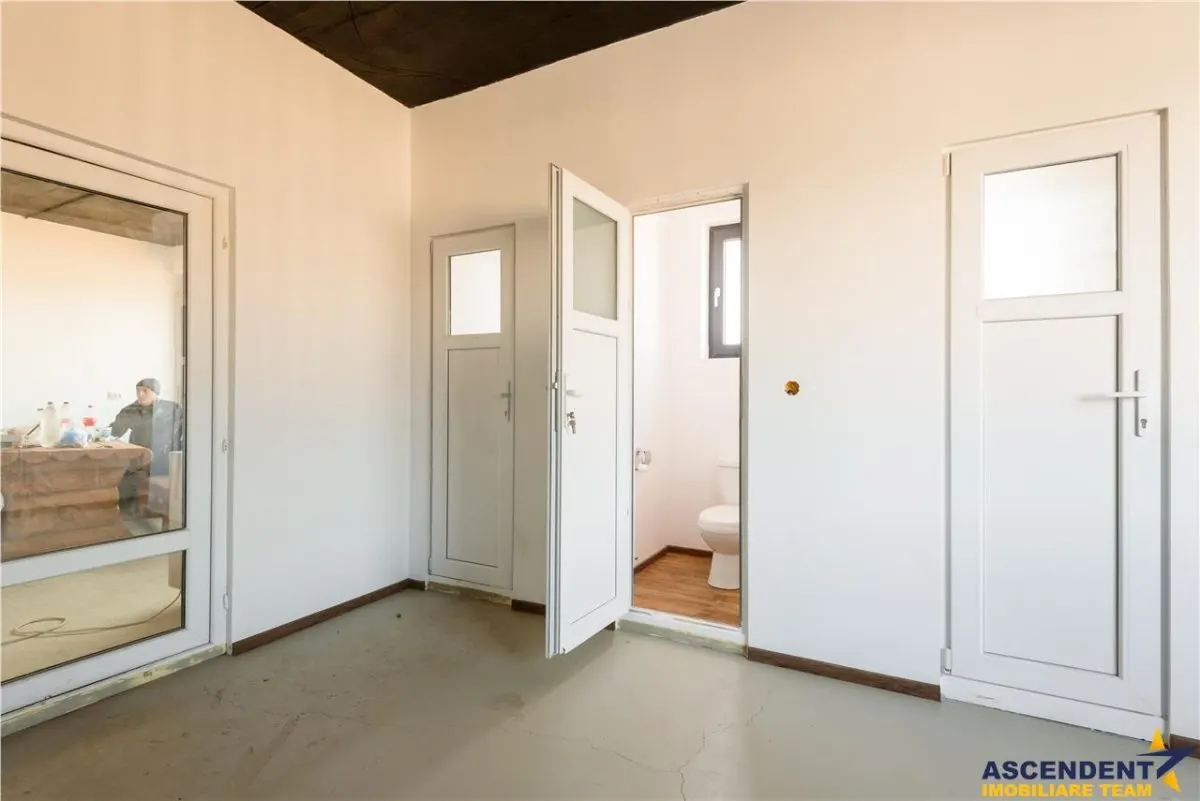 Hala moderna +3.000mp curte, conditii optime, exterior Brasov - foto 22