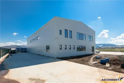 Hala moderna +3.000mp curte, conditii optime, exterior Brasov - foto 4