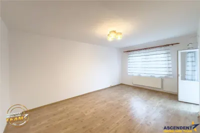 Apartament modern 2 camere, priveliste spre padure, ergonomic, luminos, Central, Covasna: FILM & 3D - foto 2
