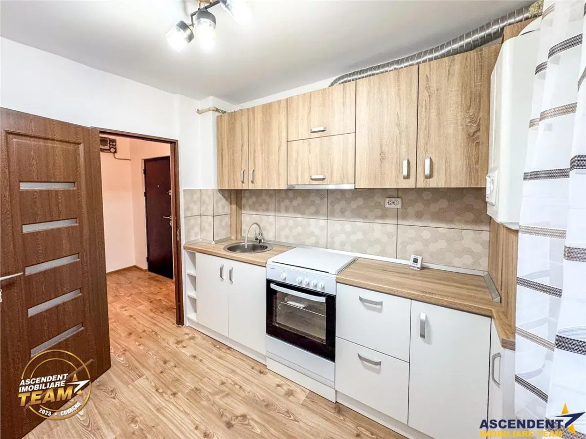 Apartament modern 2 camere, priveliste spre padure, ergonomic, luminos, Central, Covasna: FILM & 3D - foto 11