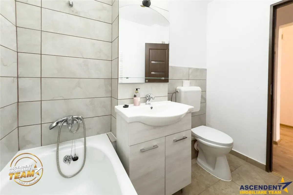 Apartament modern 2 camere, priveliste spre padure, ergonomic, luminos, Central, Covasna: FILM & 3D - foto 16