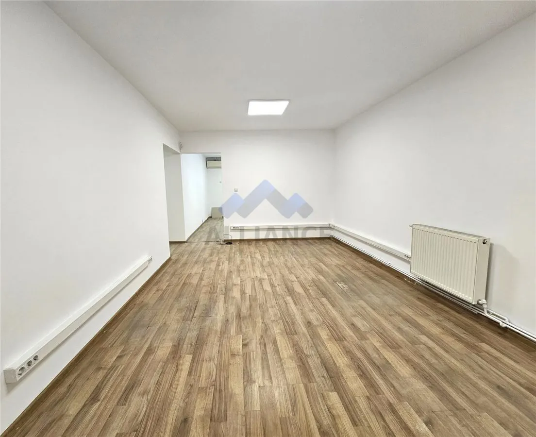 Spatiu birouri, stradal, parter, semicentral - foto 7