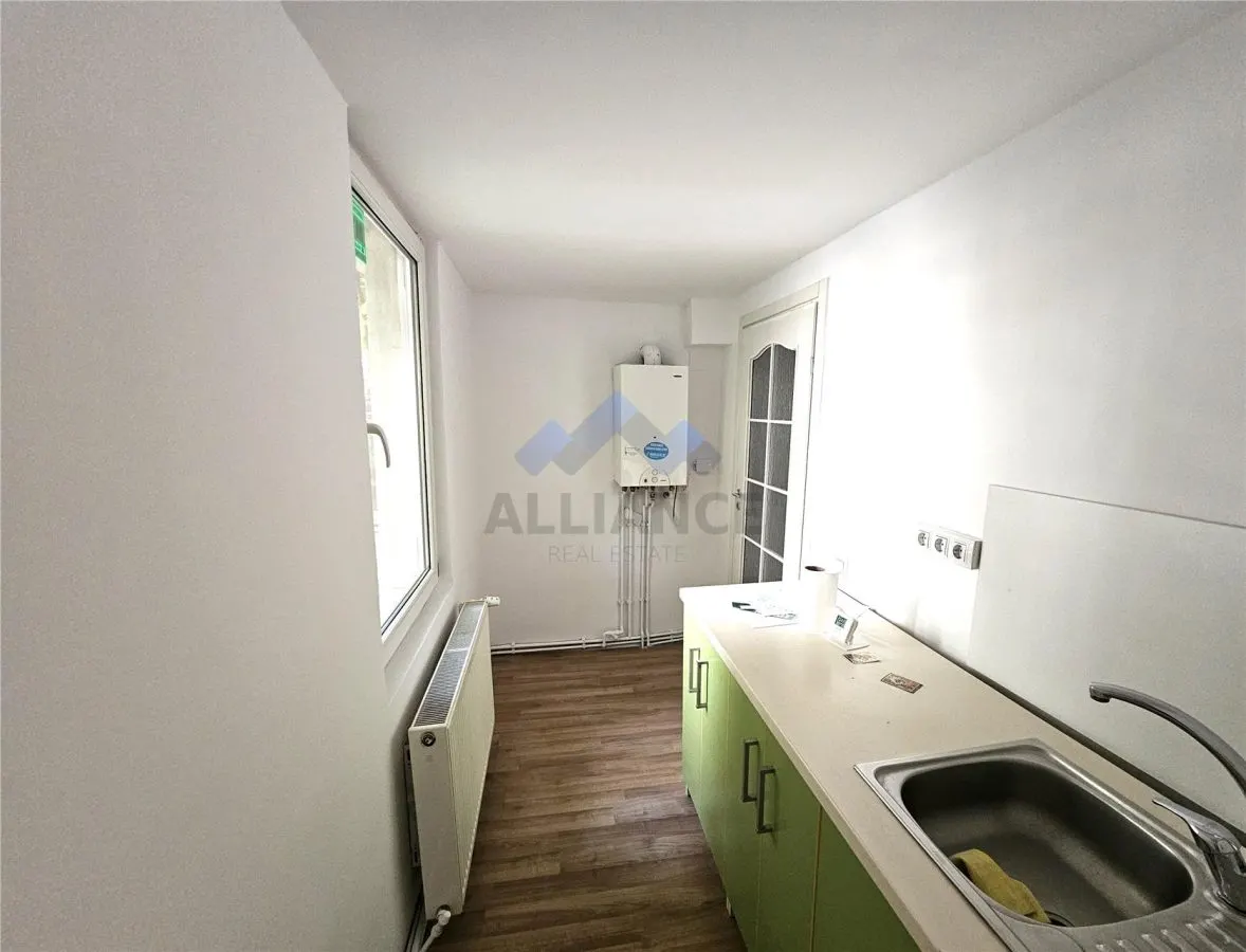 Spatiu birouri, stradal, parter, semicentral - foto 8