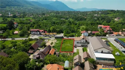 FILM!Punct de atractie:intravilan in vecinatatea Castelului Bran,utilitati,front stradal remarcabil - Brasov