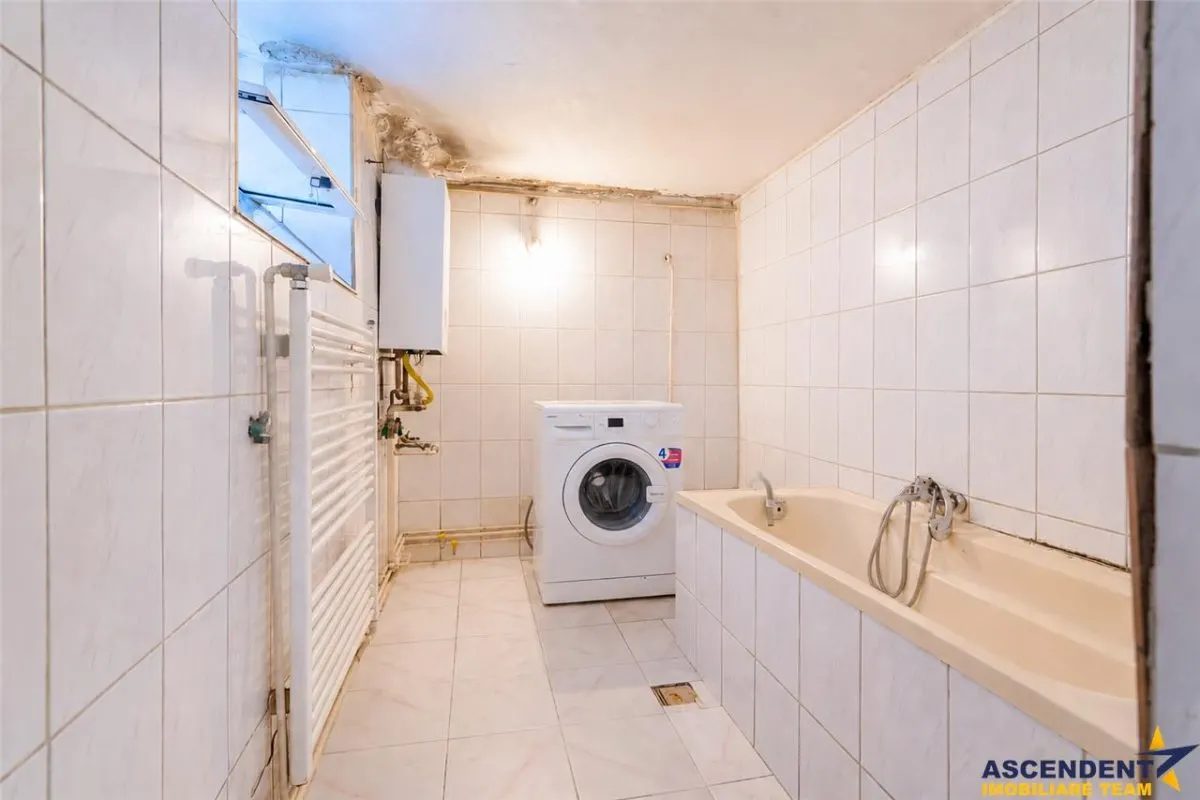 Potential, farmec si o pozitionare excelenta intr-o zona istorica a Brasovului - foto 10