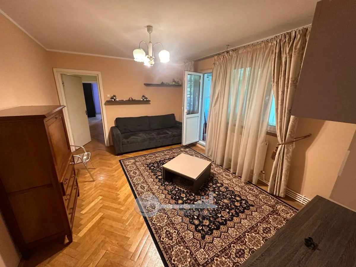 Apartament 3 camere, 76 mp, Etaj 2 – Centrală proprie, Balcon închis - foto 2