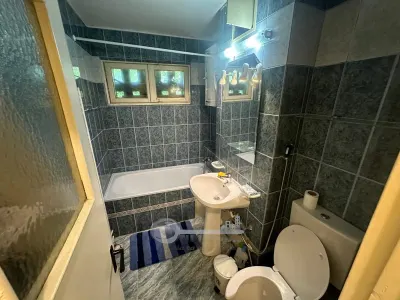 Apartament 3 camere, 76 mp, Etaj 2 – Centrală proprie, Balcon închis - foto 9