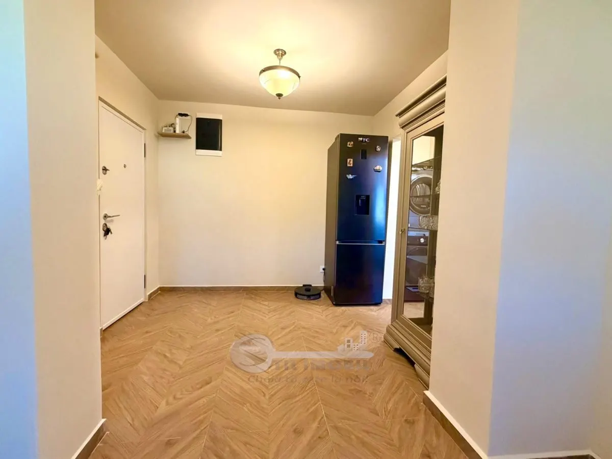 Apartament 2 Camere Decomandat, Complet Renovat 2026, Etaj 3, Nicolina - foto 2