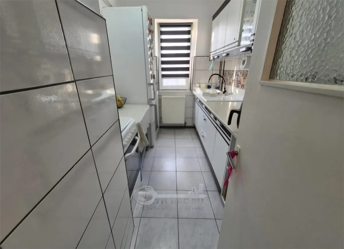 Apartament 3 camere decomandat, Alexandru cel Bun, 53 mp, bloc fără risc seismic, mobilat și utilat - foto 4