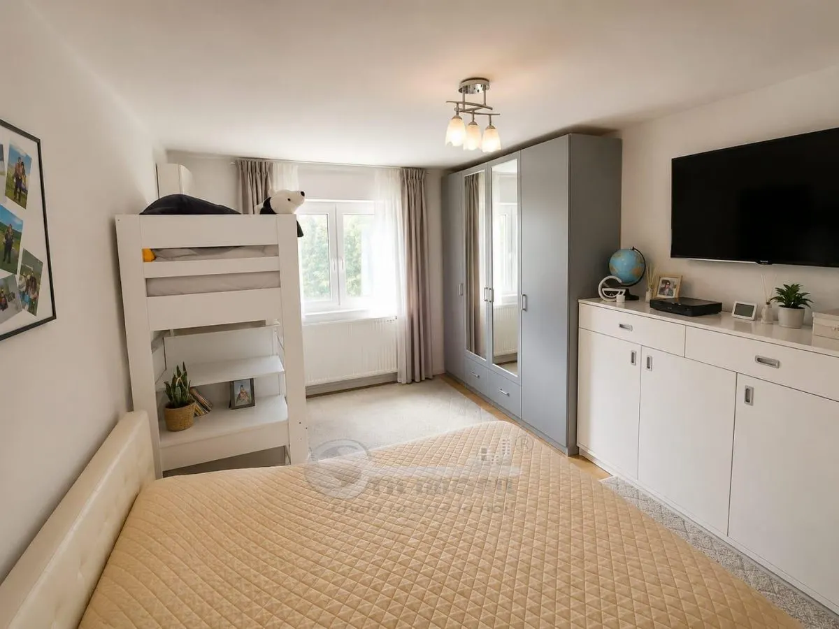 Apartament 1 Cameră, Bd. Chimiei, Decomandat, Etaj 3, Centrală Proprie - foto 3