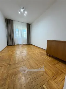Apartament 3 camere, 75 mp, 2 băi, 2 balcoane, CT, 3 AC, boxă 9 mp și 2 locuri de parcare – Nicolina - foto 2