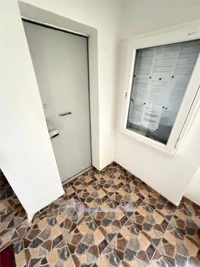 Apartament 3 camere, 75 mp, 2 băi, 2 balcoane, CT, 3 AC, boxă 9 mp și 2 locuri de parcare – Nicolina - foto 15