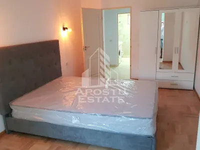 Apartament 3 camere Ultracentral cu loc de parcare - Arad