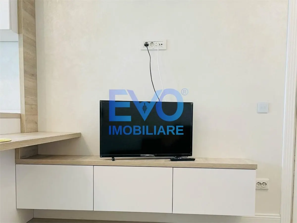 Apartament cu 2 camere, incalzire prin pardoseala, complex Royal Town - foto 3