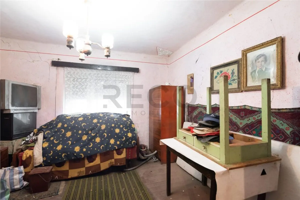 RECO  Casa in Episcopia Bihor cu teren de 704mp - foto 4