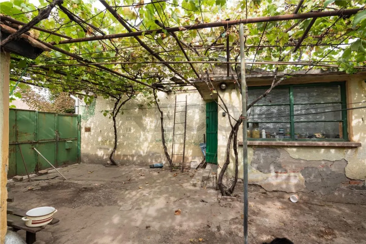 RECO  Casa in Episcopia Bihor cu teren de 704mp - foto 8