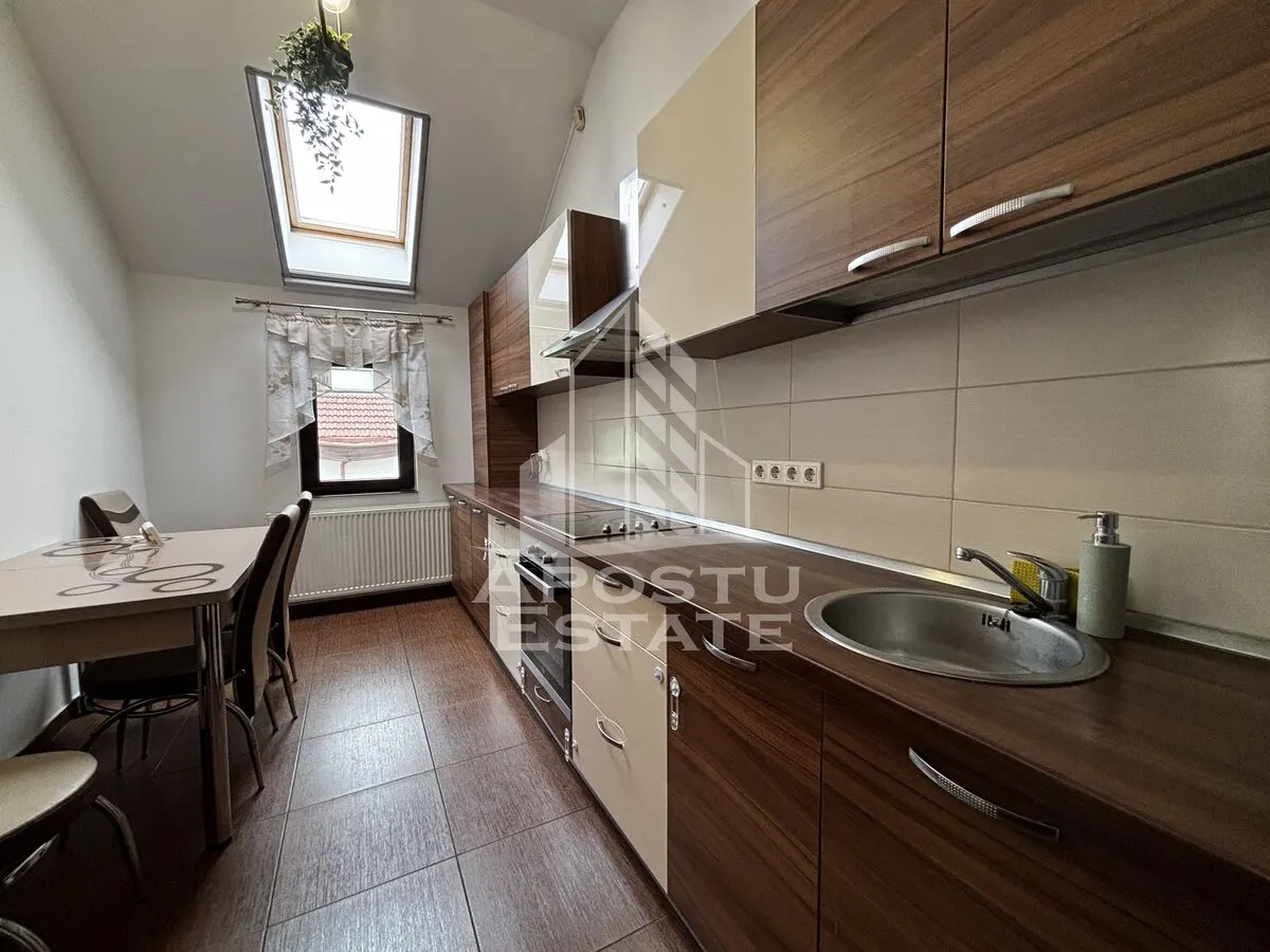Mansarda inalta cu 2 camere de vanzare, loc de parcare, Dumbravita - foto 6