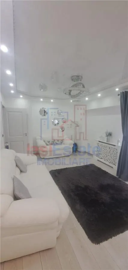 Apartament spatios cu 3 camere de vanzare in Nicolina - CUG | 82 mp | Decomandat | 2 bai - foto 1