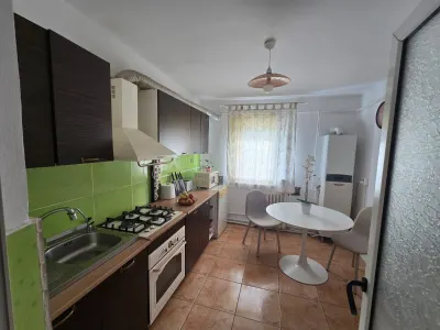 3 camere Podu de Fier Iaşi, 65 mp, mobilat, utilat - foto 2