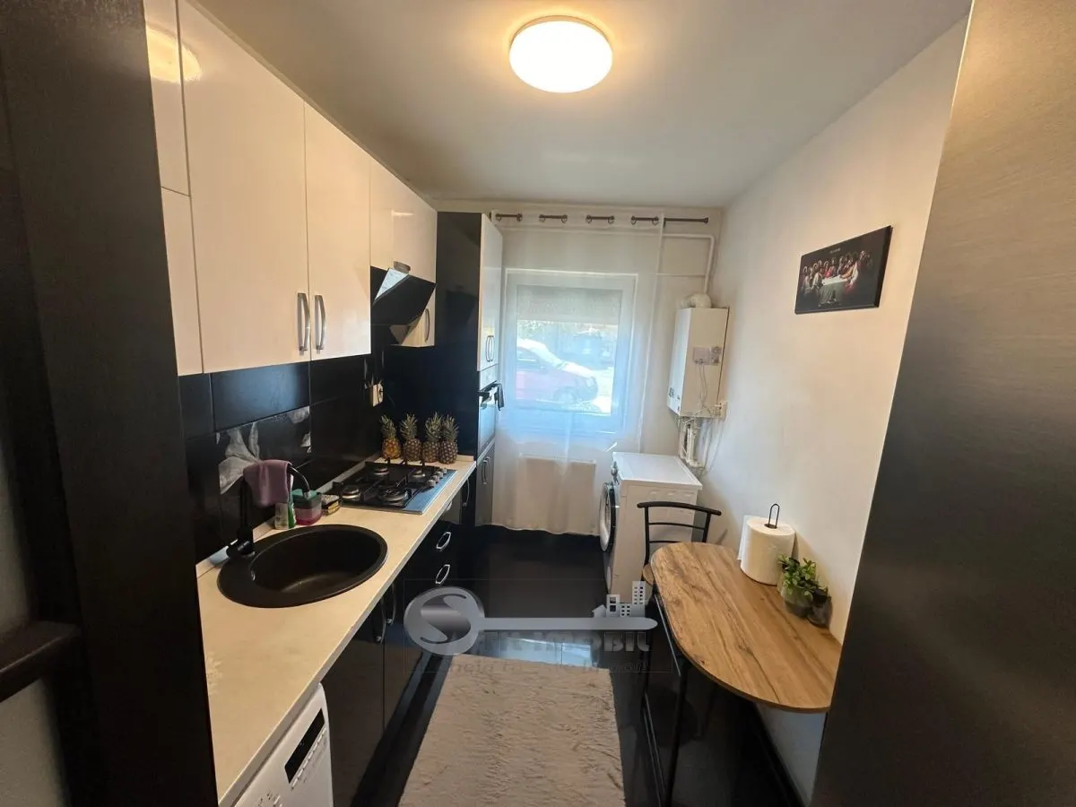 Apartament 2 Camere Decomandat 42.5mp Galata Platoul Insorit - foto 1