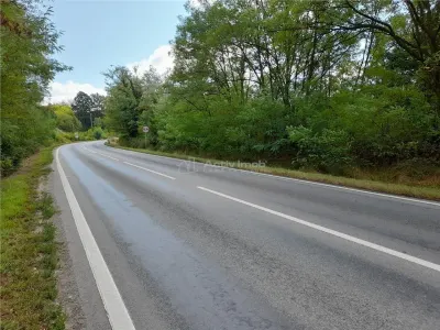 Resita,5561 mp.Teren INTRAVILAN Km.8,la Sosea 10 Euro mp.. - foto 7