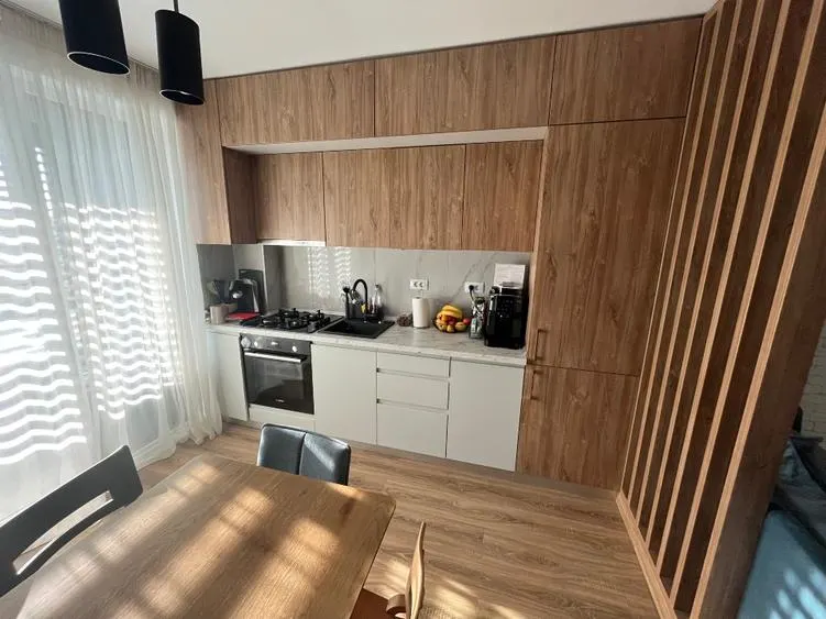 Ap 4 cam parcare şi boxă, etaj 1, mobilat si utilat,Păcurari - foto 2