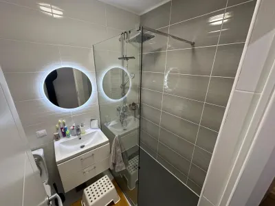 Ap 4 cam parcare şi boxă, etaj 1, mobilat si utilat,Păcurari - foto 15