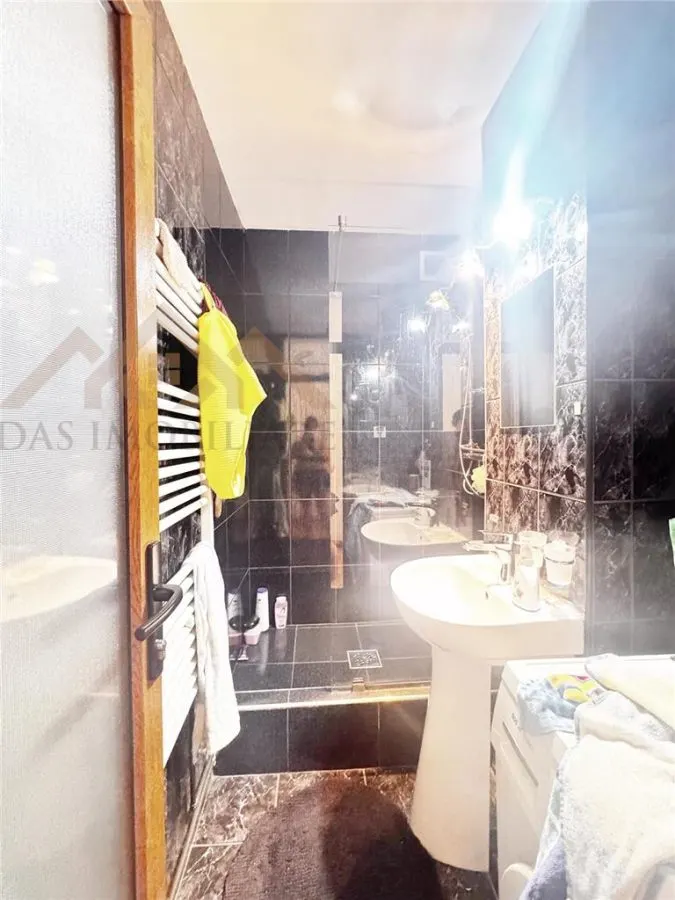 4 camere decomandat | etaj 3 |  Regele Ferdinand I | Zona center Nemes - foto 3