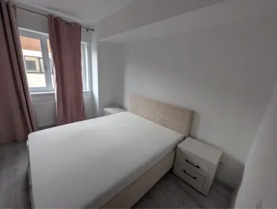 Ap 2 cam dec Poitiers, mobilat utilat + parcare - Iasi