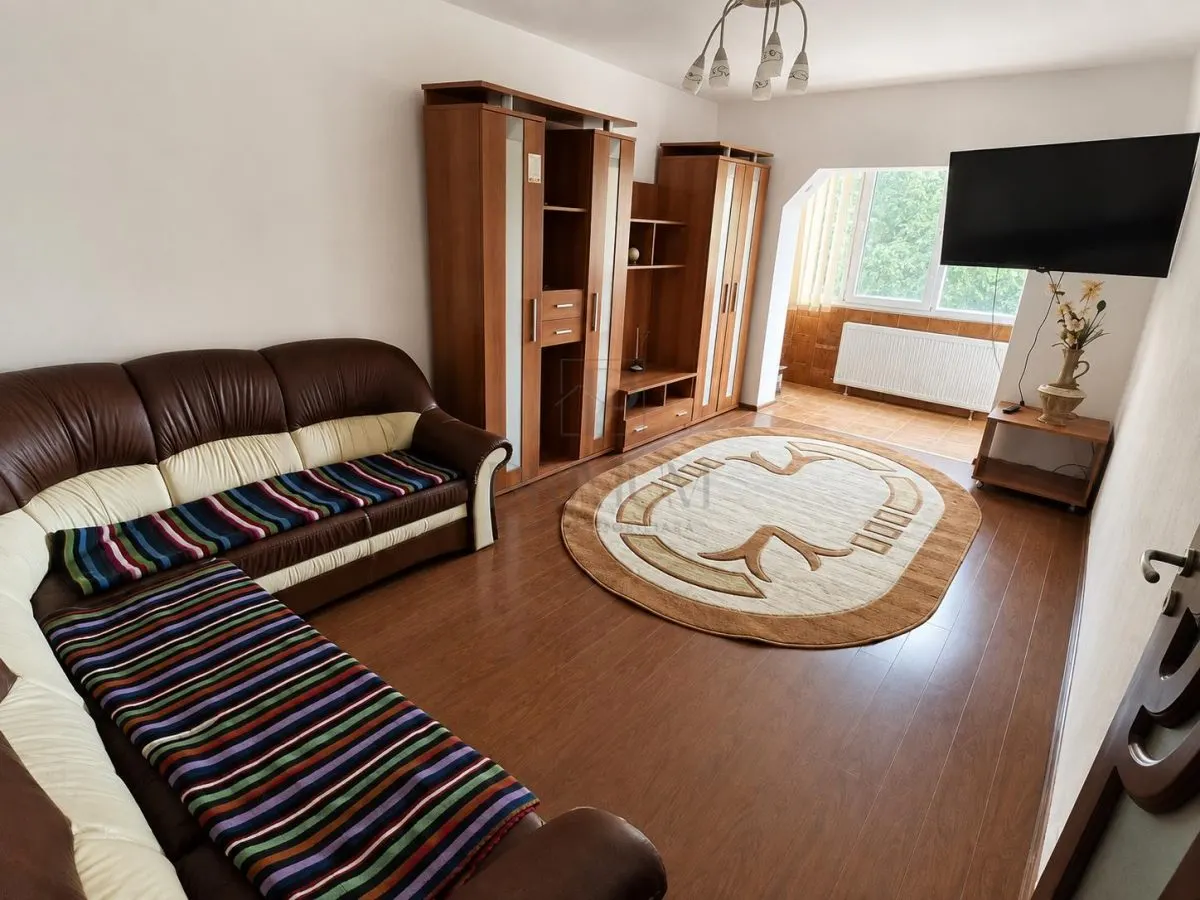Apartament 3 camere Girocului Decomandat cu Centrala Proprie si 2 Balcoane - foto 1