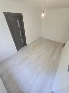 Apartament cu 2 camere, la parter | Complet renovat - Micro 14 - foto 3