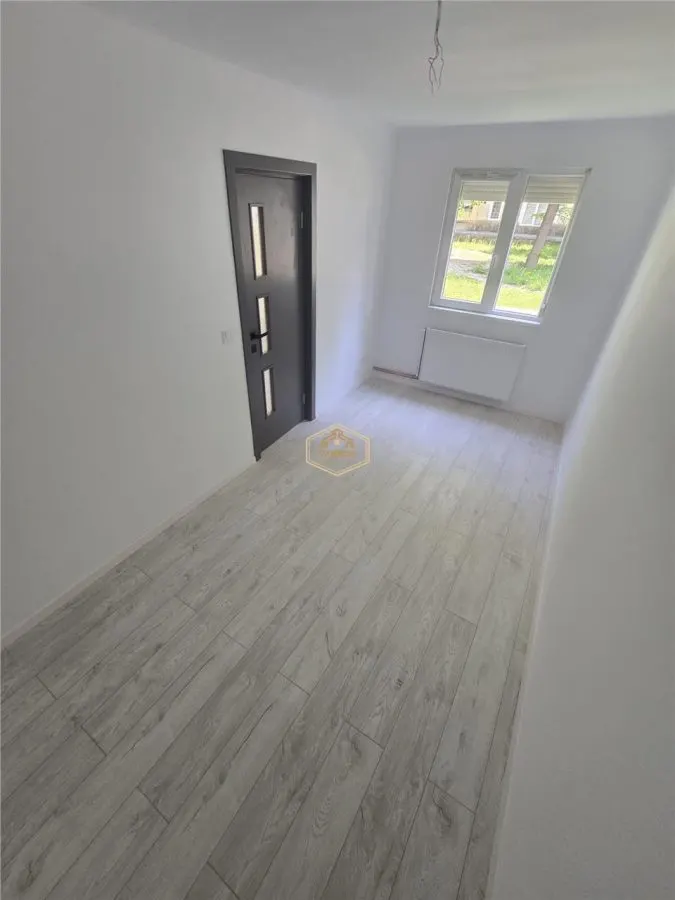 Apartament cu 2 camere, la parter | Complet renovat - Micro 14 - foto 7