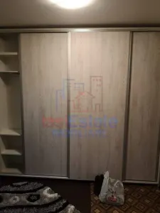 Apartament 2 camere decomandat, 52 mp, Nicolina - etaj 3, centrala proprie - foto 3