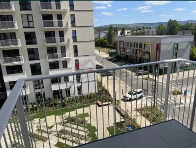 Vanzare apartament 3 camere 83mp 2 bai - parcare subterana - silk district - Iasi