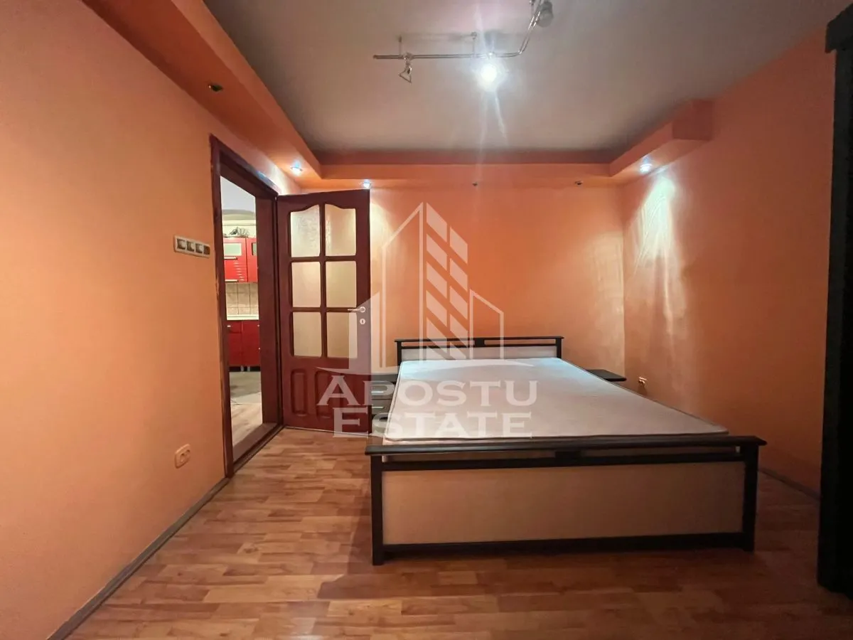 Apartament cu 3 camere, semicomandandat, etaj intermediar, Sagului - foto 3