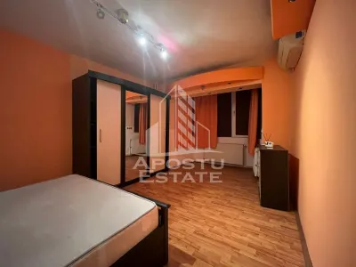 Apartament cu 3 camere, semicomandandat, etaj intermediar, Sagului - foto 4