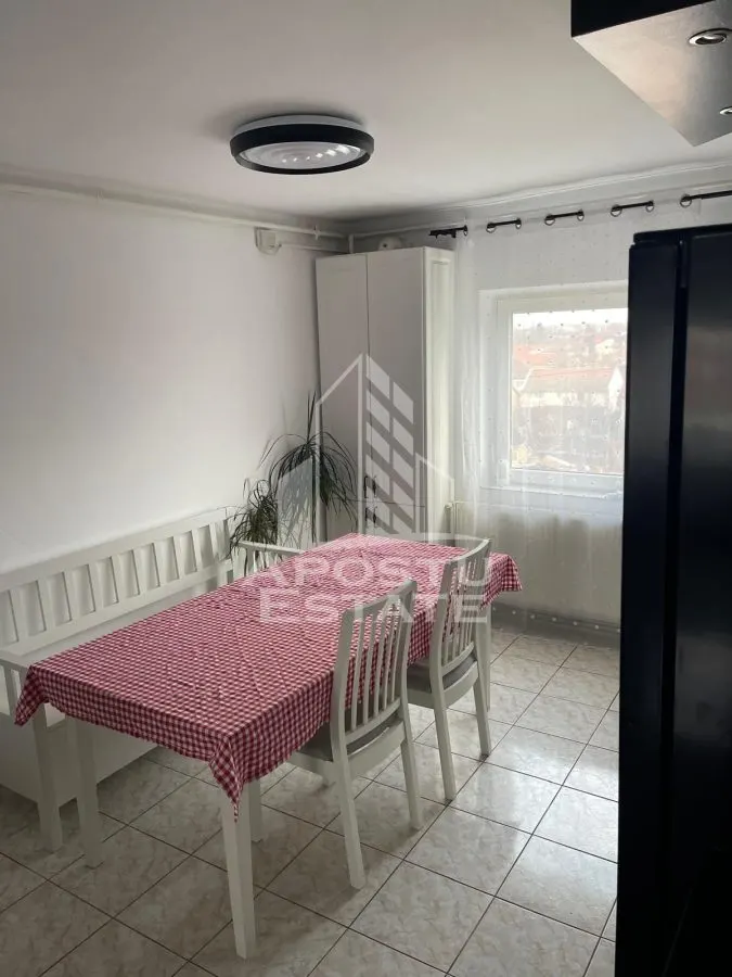 Apartament 2 camere, decomandat, centrala proprie, renovat, Freidorf. - foto 2