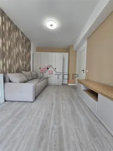 Inchiriere apartament+ loc de parcare- Visoianu - Iasi