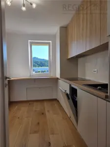 Apartament 3 camere de închiriat | Urban Plaza Brașov | loc de parcare | 2 balcoane - foto 5